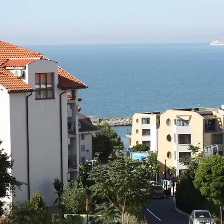 Triumph, Saint Vlas Sveti Vlas